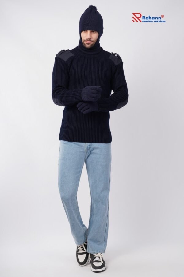 ROUND-NECK FORMAL SWEATER